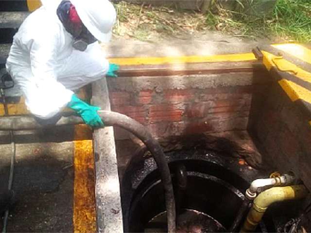 Lodos de fondo PTAR Catálisis S.A.S